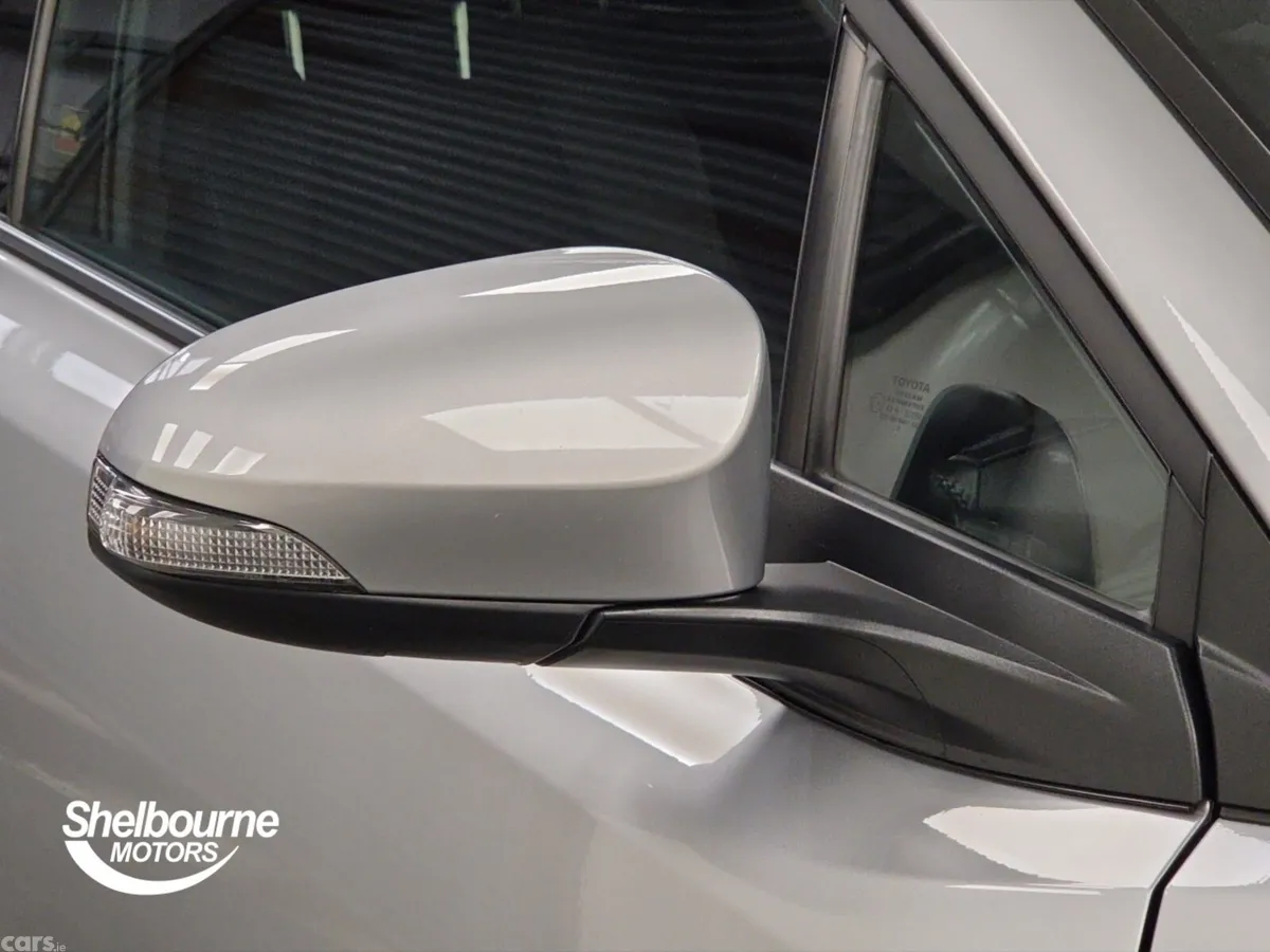 Toyota C-HR Hatchback, Petrol Hybrid, 2023, Silver