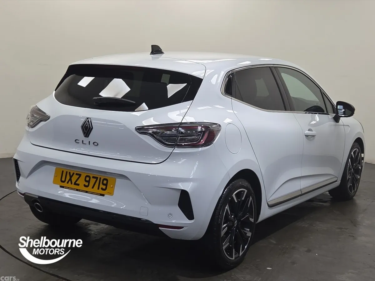 Renault Clio Hatchback, Petrol, 2025, White