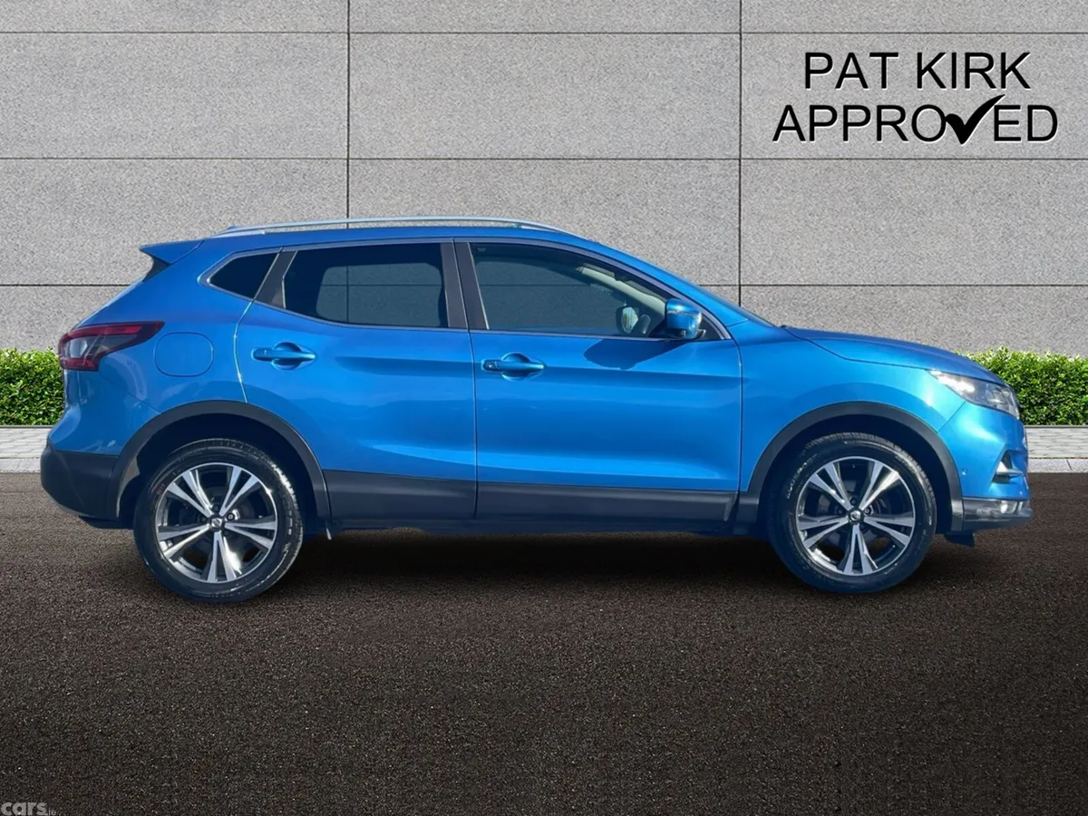 Nissan Qashqai Hatchback, Diesel, 2020, Blue