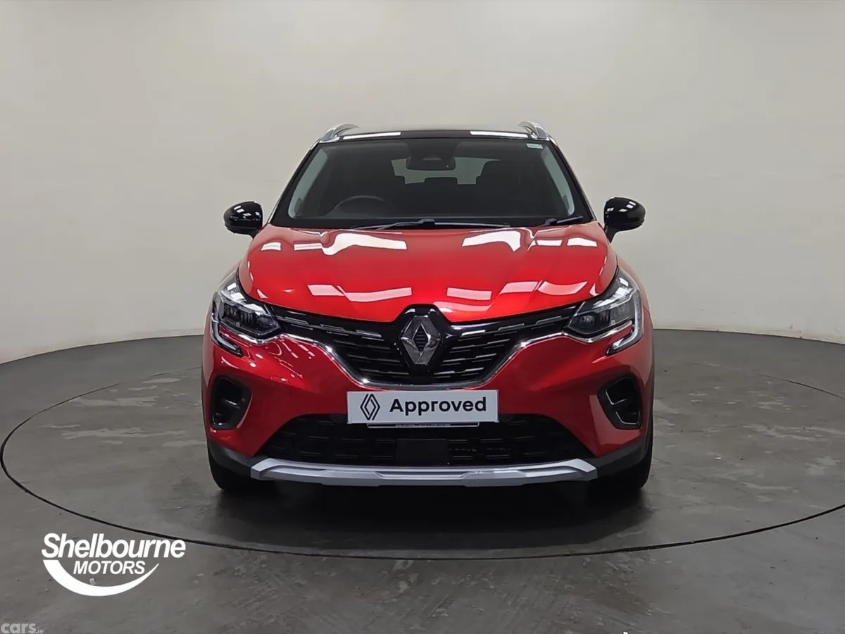 Renault Captur Hatchback, Petrol Hybrid, 2023, Red