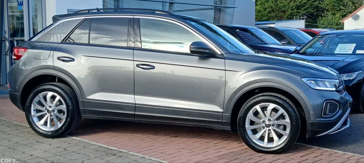 Volkswagen T-Roc SUV, Petrol, 2024, Grey