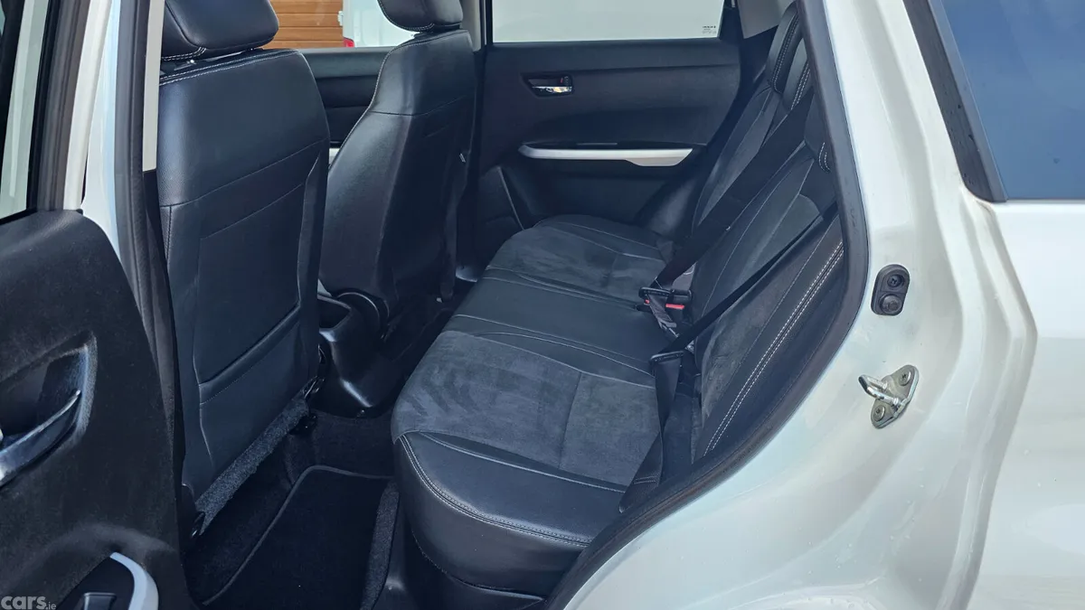 Suzuki Vitara SUV, Petrol, 2018, White