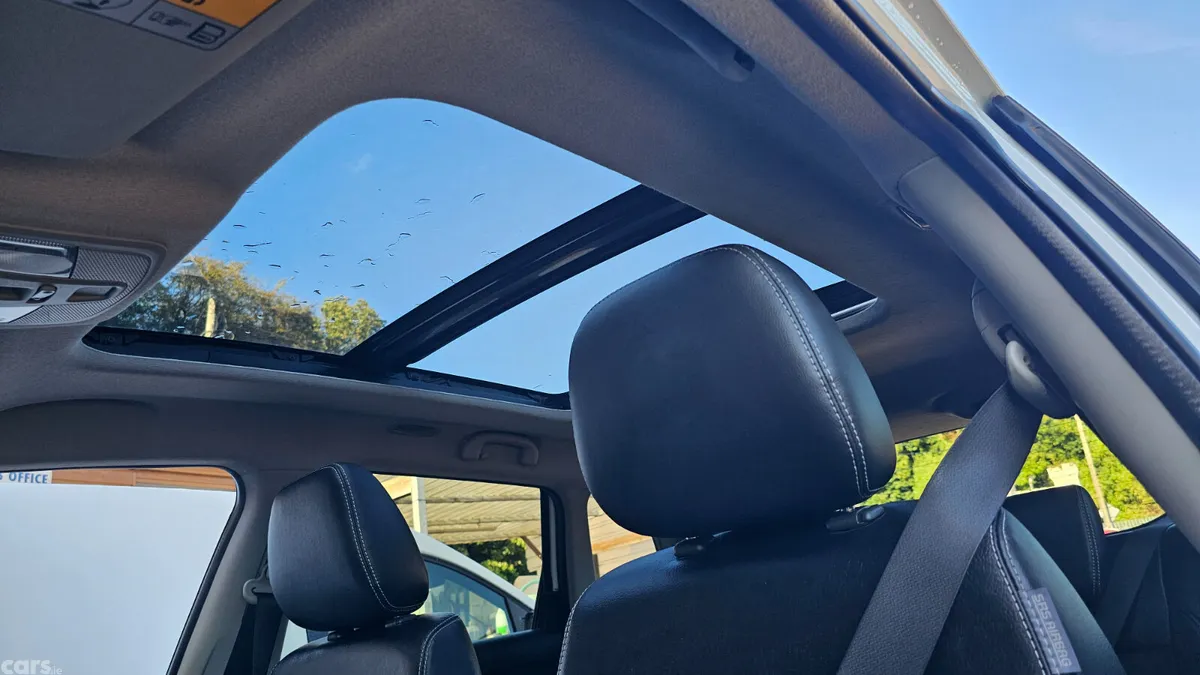 Suzuki Vitara SUV, Petrol, 2018, White