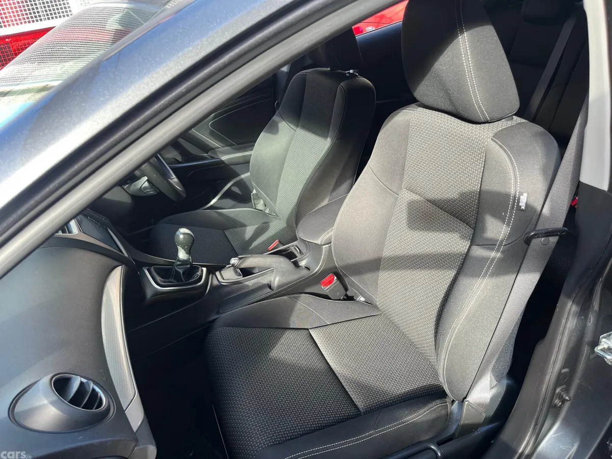 Honda Civic Hatchback, Diesel, 2016, Grey