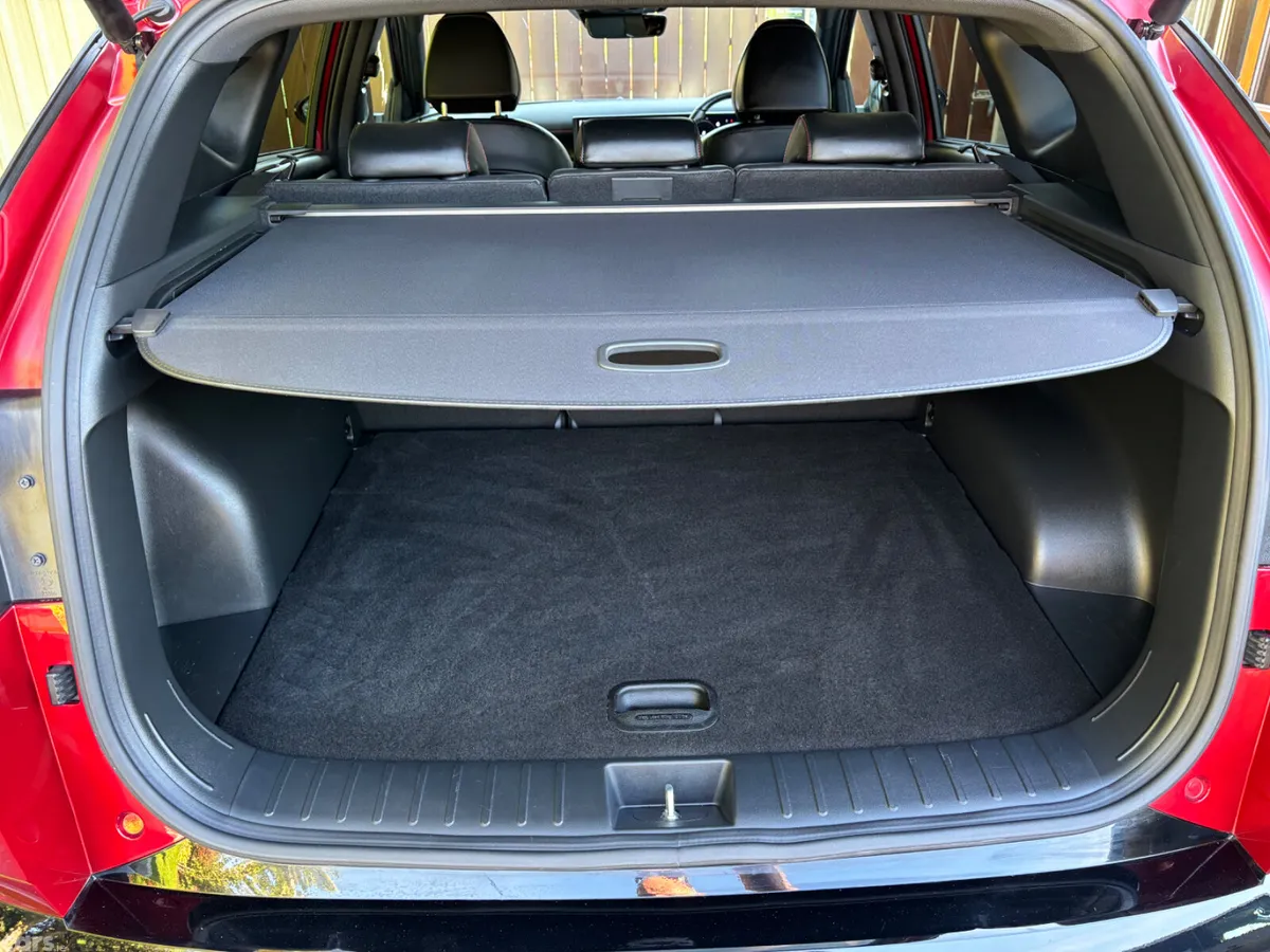 Hyundai Tucson SUV, Petrol Plug-in Hybrid, 2025, Red