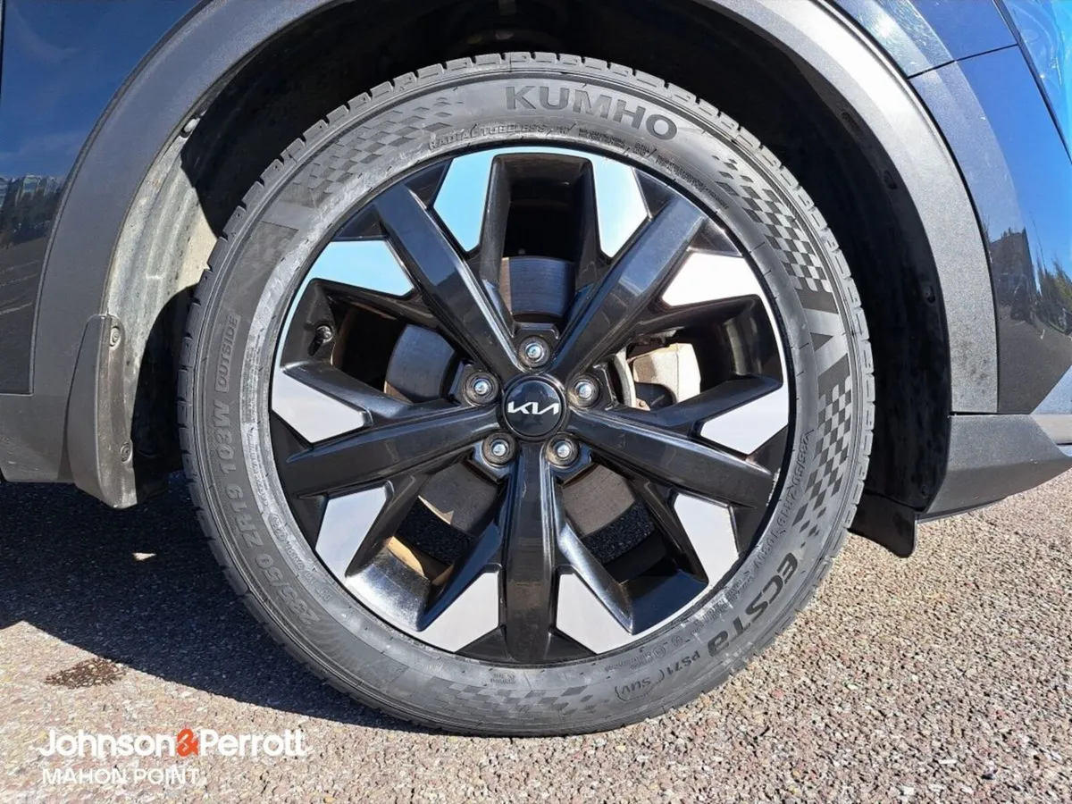 Kia Sportage SUV, Petrol Plug-in Hybrid, 2023, Black