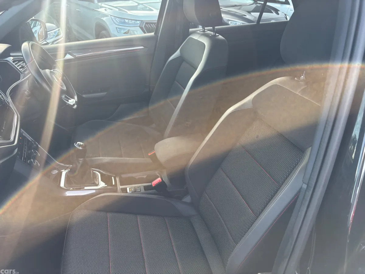 Volkswagen T-Roc SUV, Petrol, 2021, Black