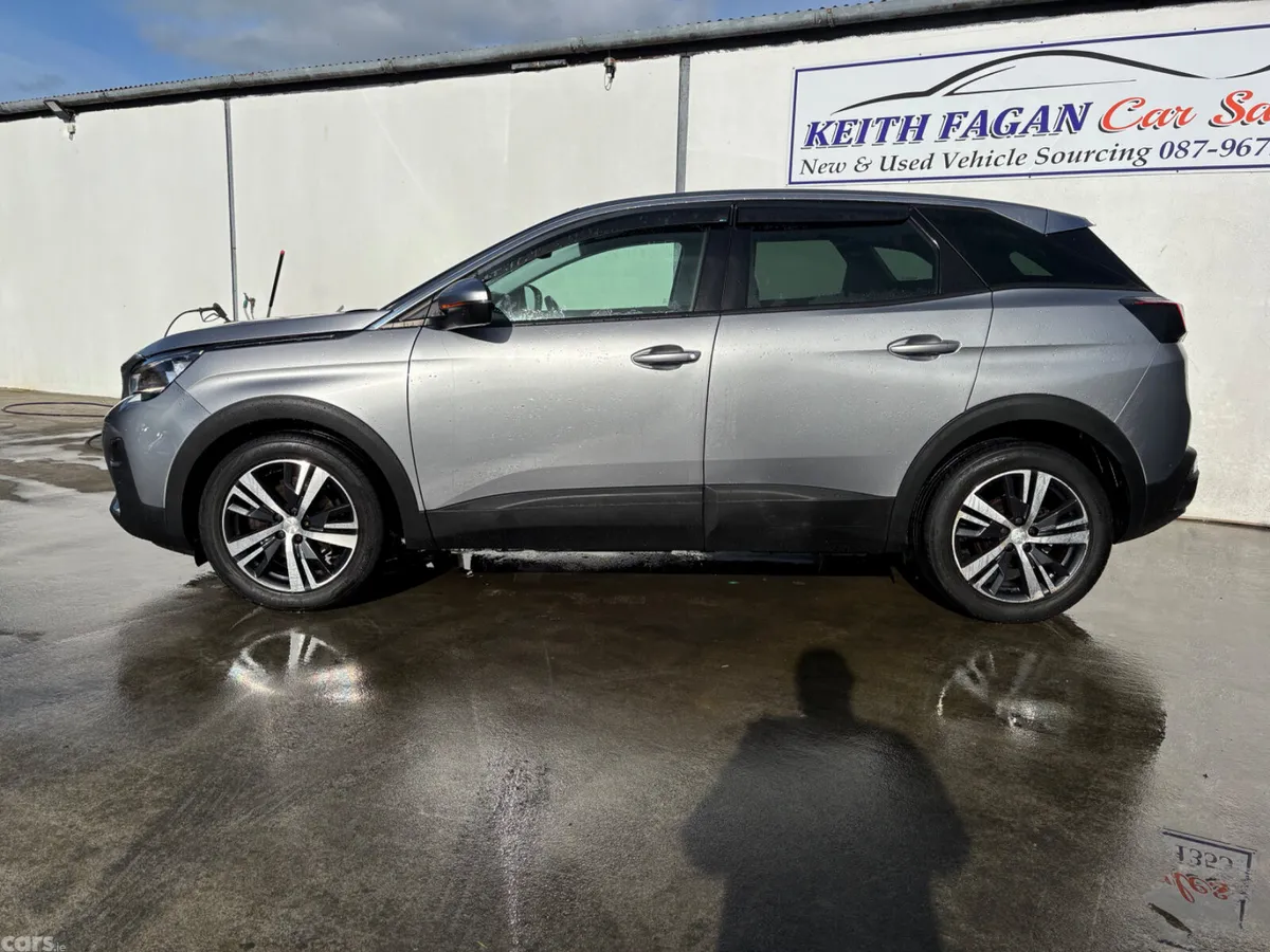 Peugeot 3008 MPV, Diesel, 2018, Grey