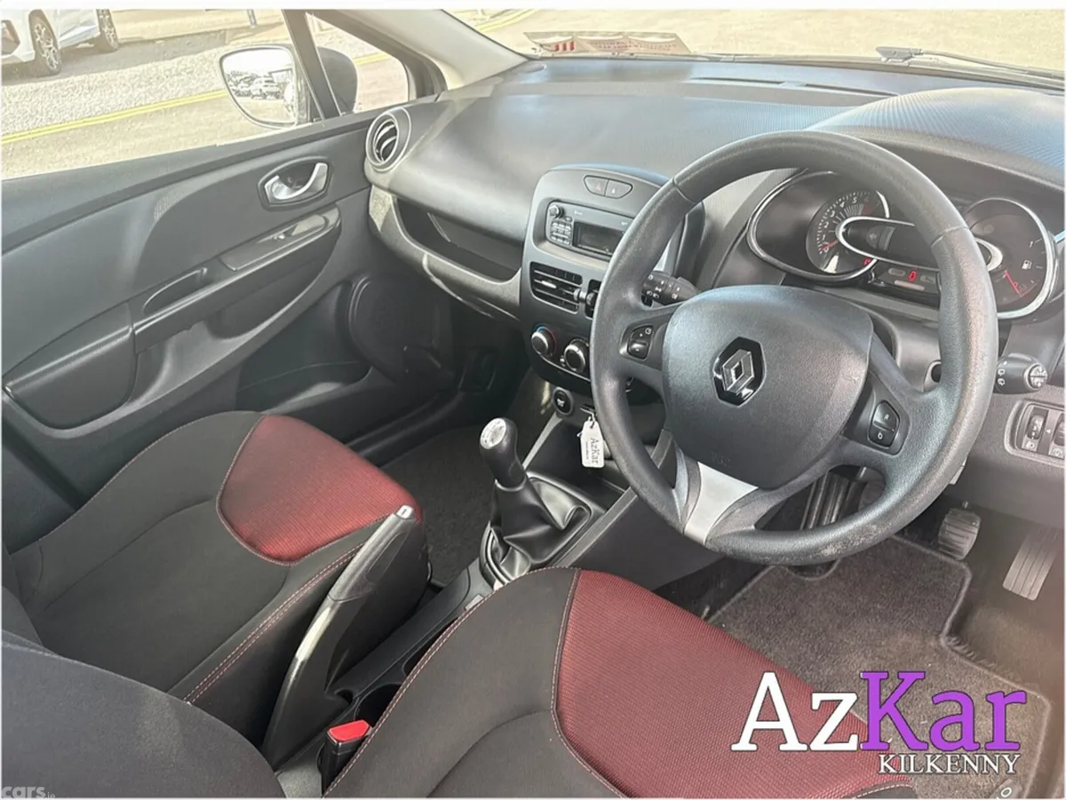 Renault Clio Hatchback, Petrol, 2017, Black