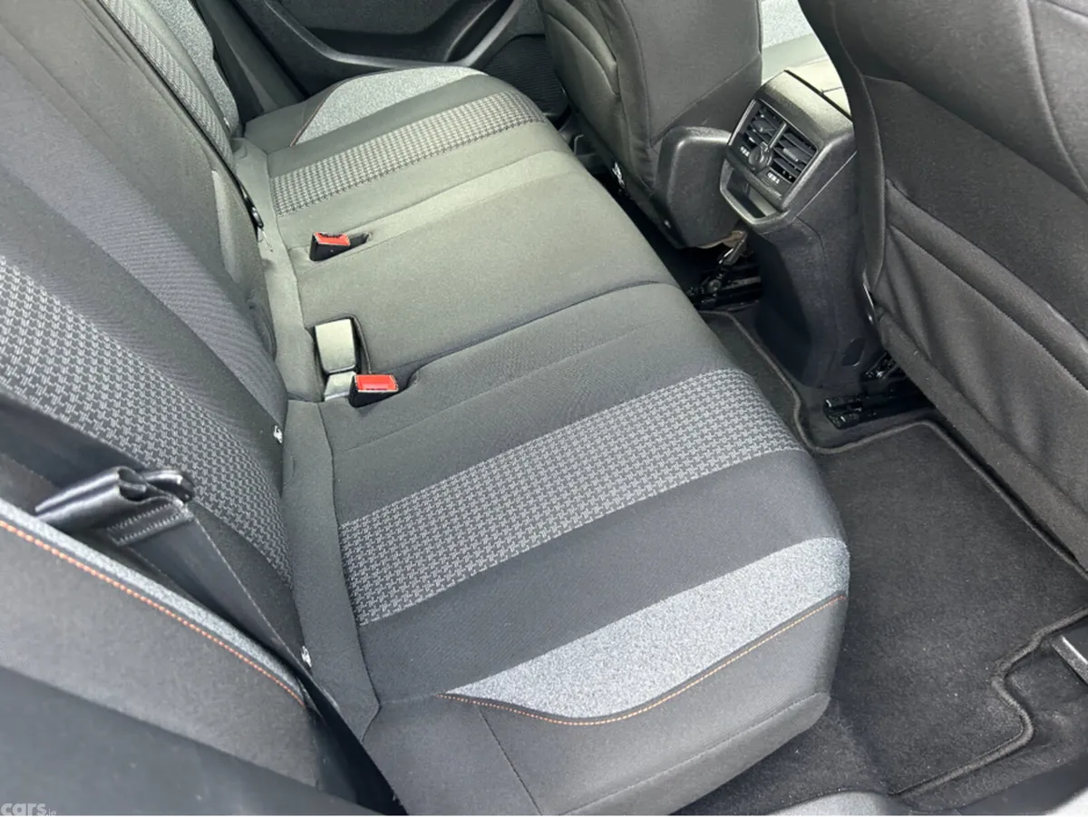 Peugeot 3008 MPV, Petrol, 2018, Black