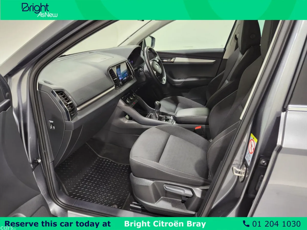 Skoda Karoq SUV, Petrol, 2023, Grey