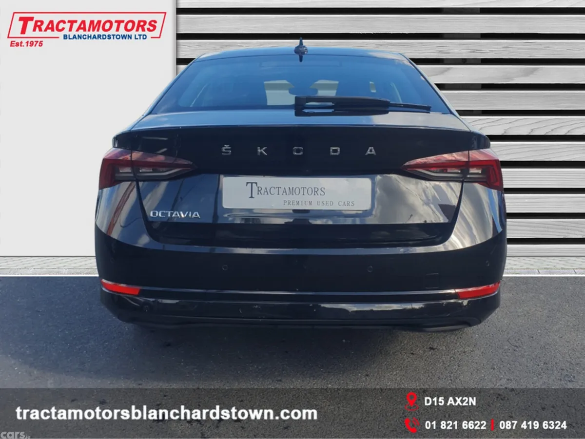 Skoda Octavia Hatchback, Diesel, 2024, Black
