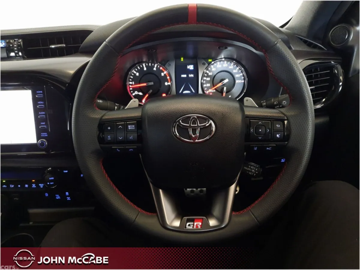 Toyota Hilux Pick Up, Diesel, 2024, Black