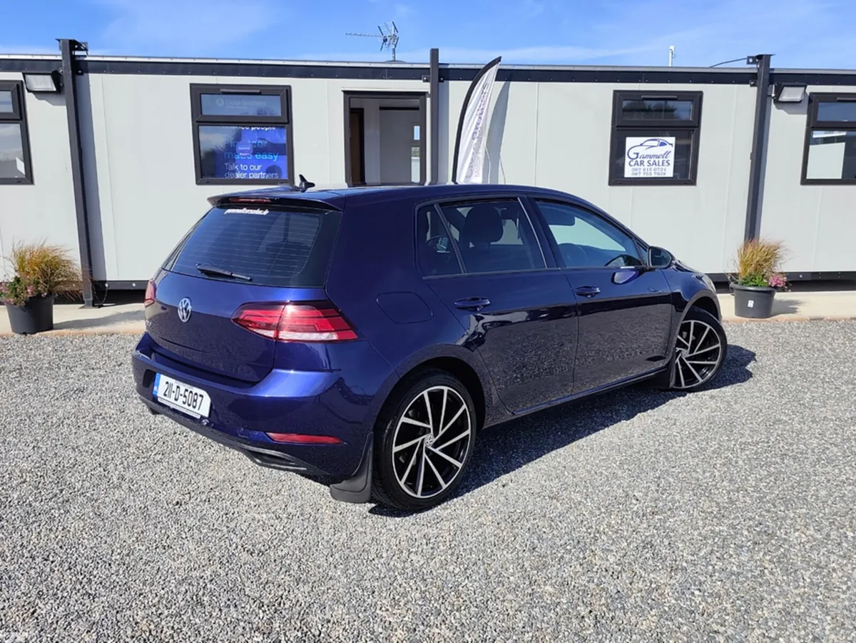 Volkswagen Golf Hatchback, Petrol, 2021, Blue