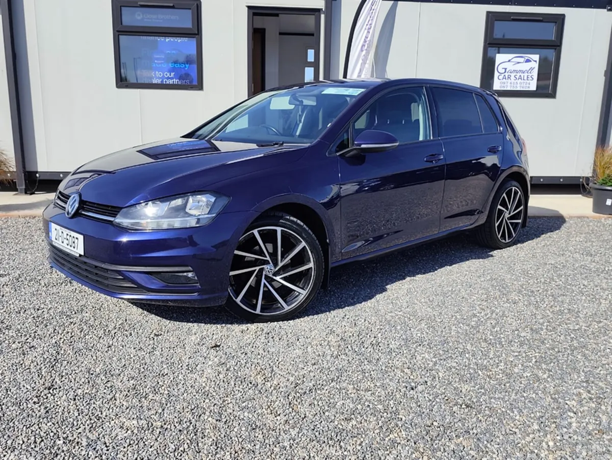Volkswagen Golf Hatchback, Petrol, 2021, Blue