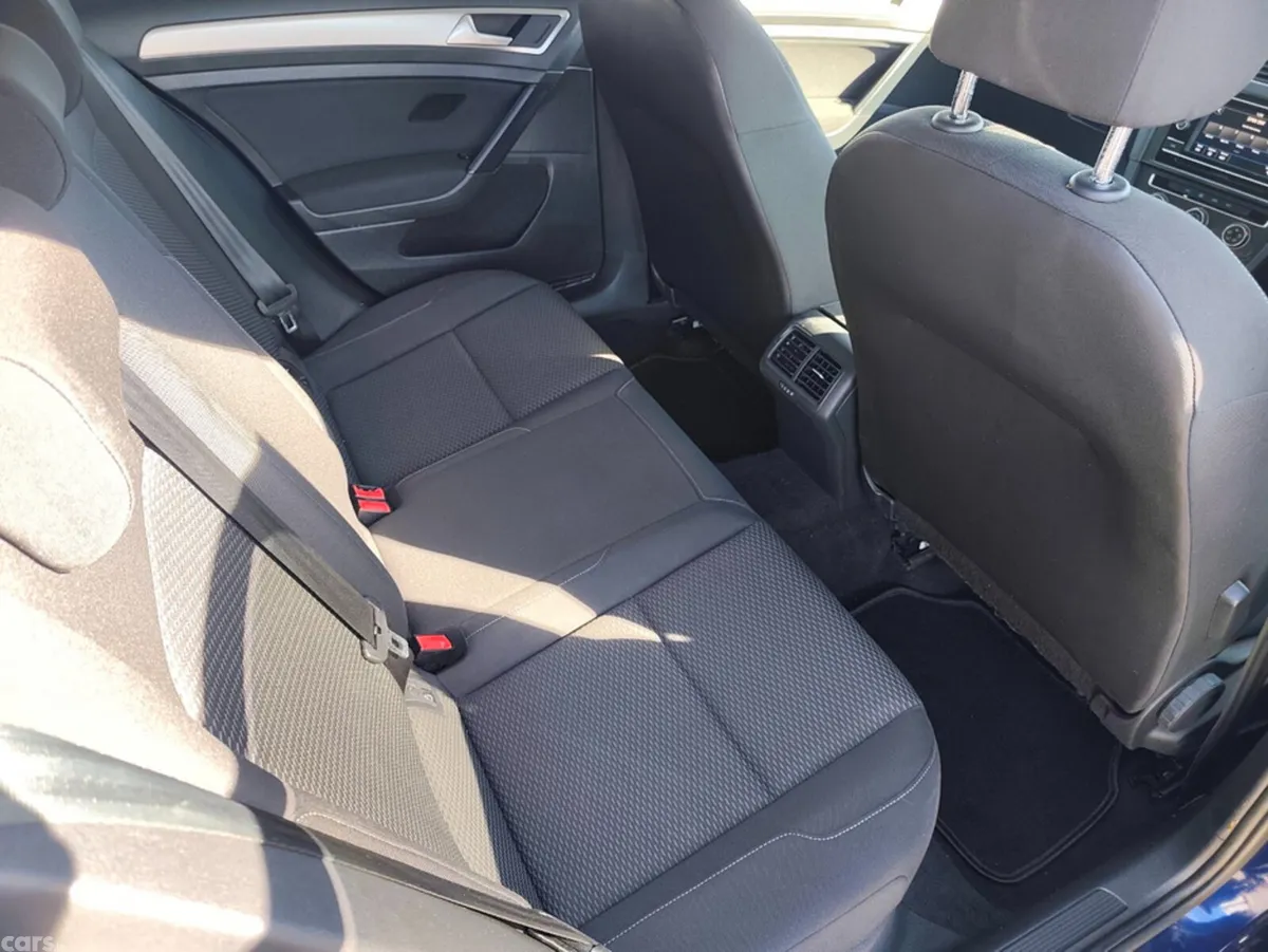 Volkswagen Golf Hatchback, Petrol, 2021, Blue