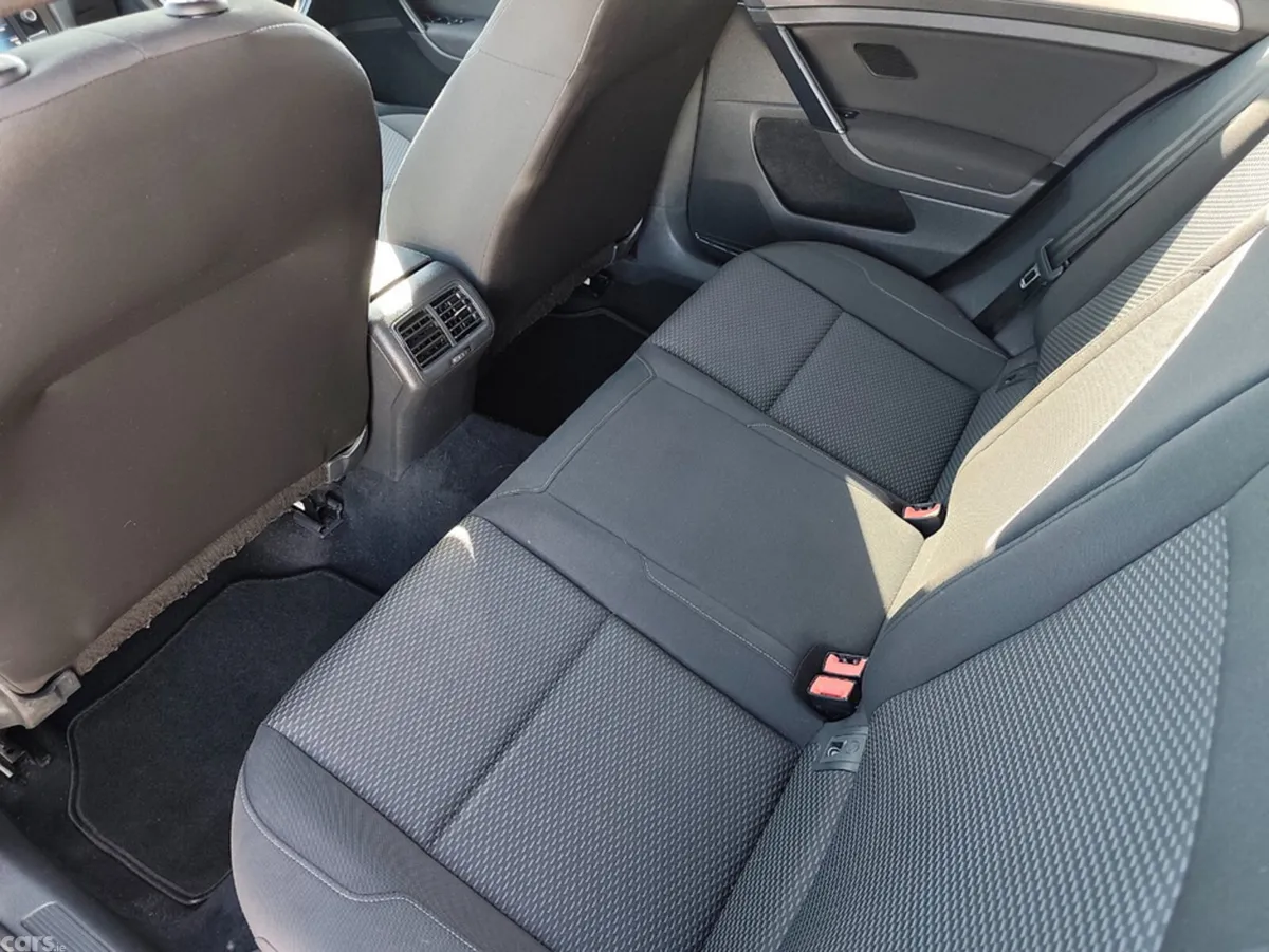 Volkswagen Golf Hatchback, Petrol, 2021, Blue