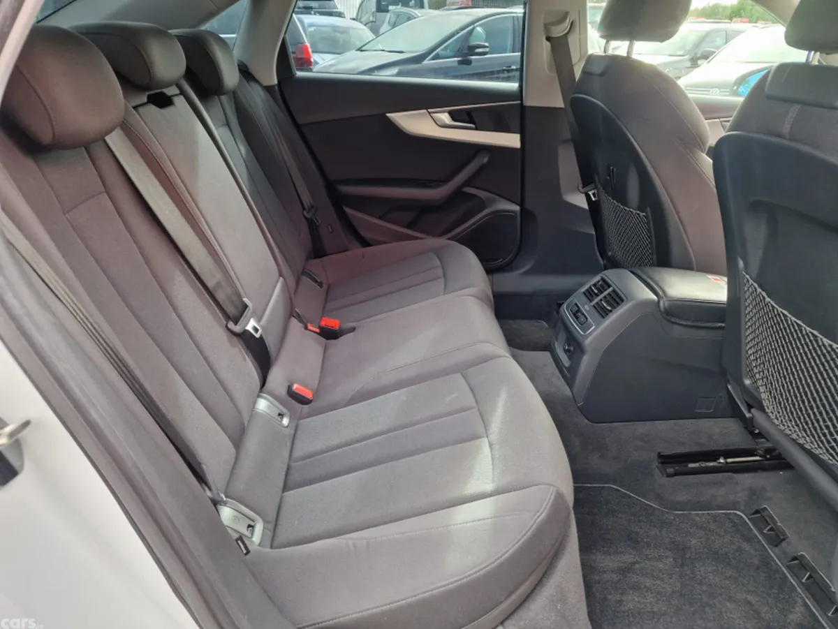 Audi A4 Saloon, Petrol, 2016, White