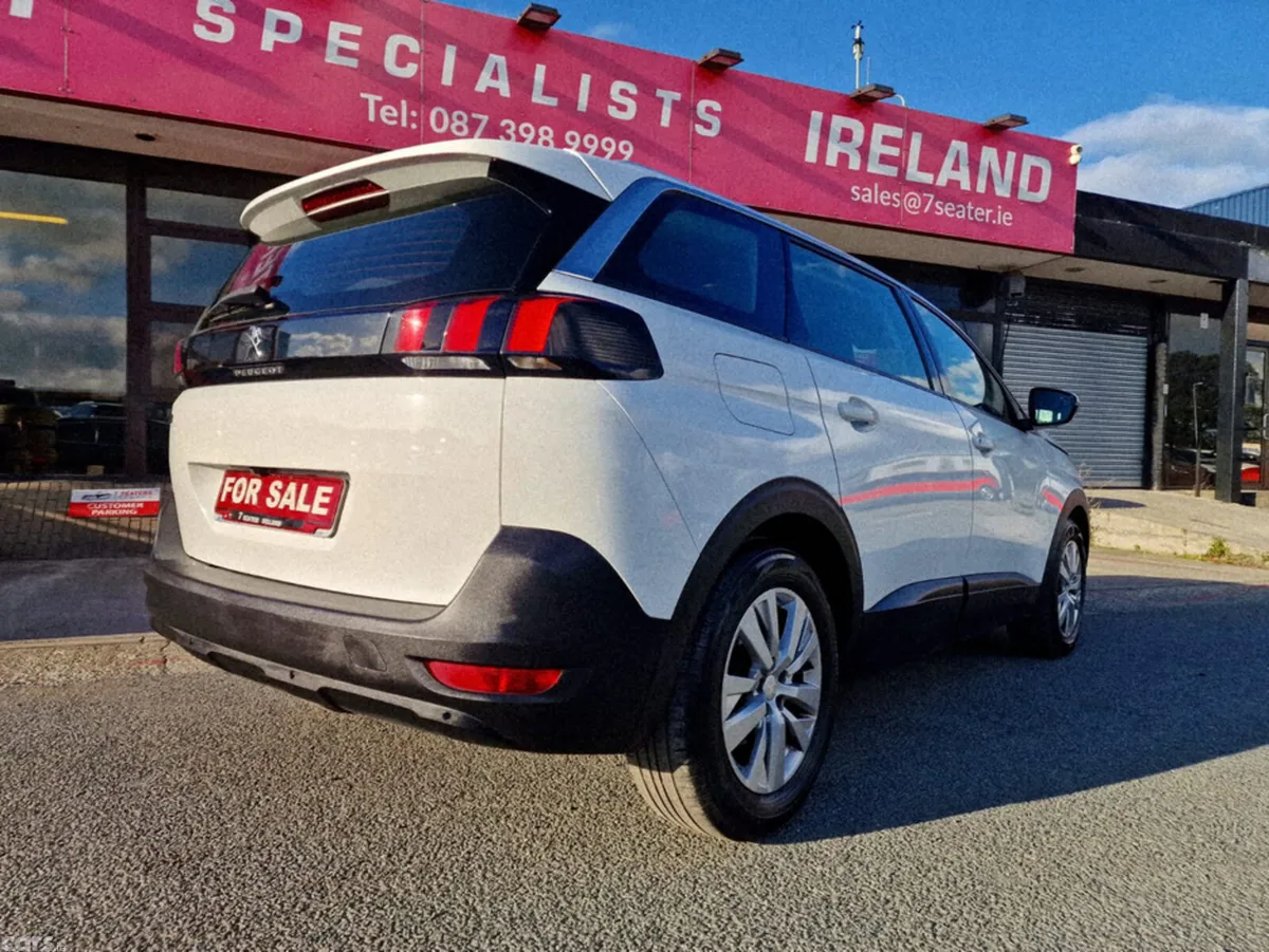 Peugeot 5008 MPV, Diesel, 2018, White