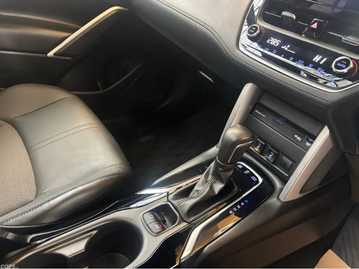 Toyota Corolla Cross SUV, Petrol Hybrid, 2023, Blue
