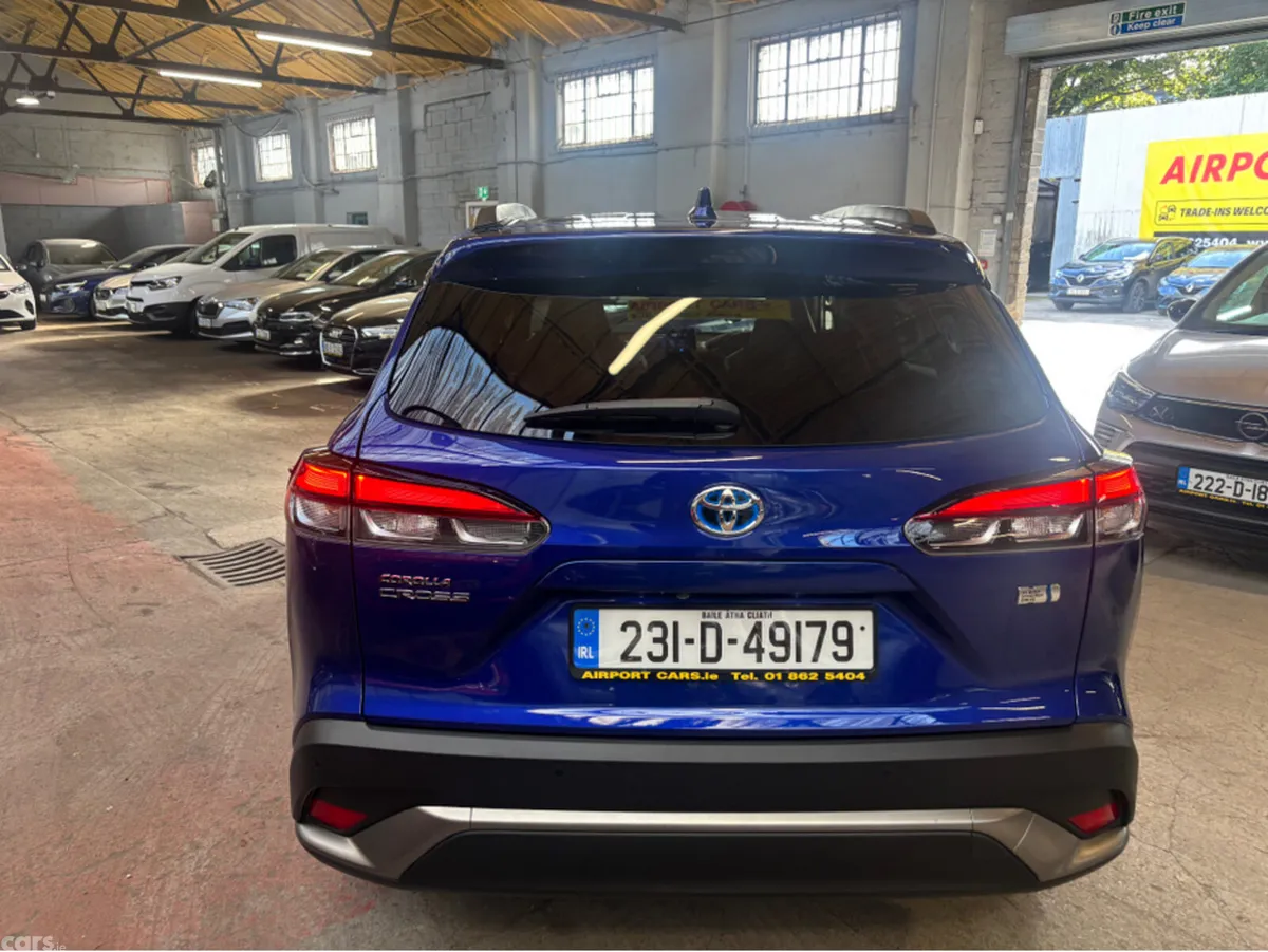 Toyota Corolla Cross SUV, Petrol Hybrid, 2023, Blue