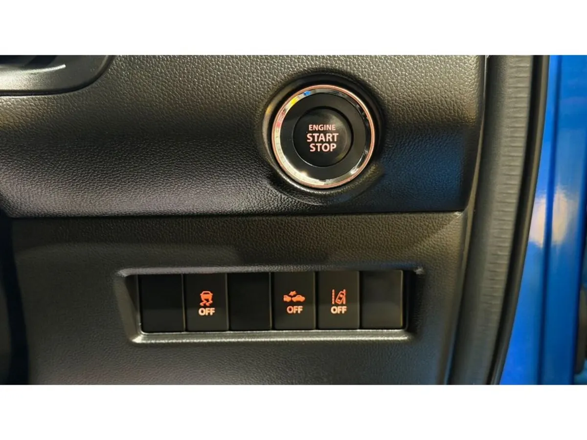 Suzuki Swift Hatchback, Petrol, 2019, Blue
