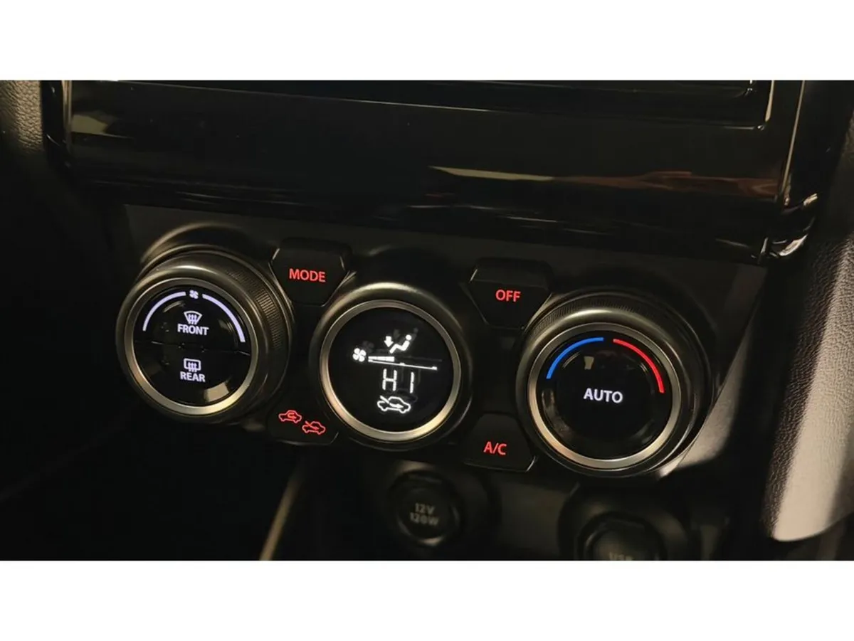 Suzuki Swift Hatchback, Petrol, 2019, Blue