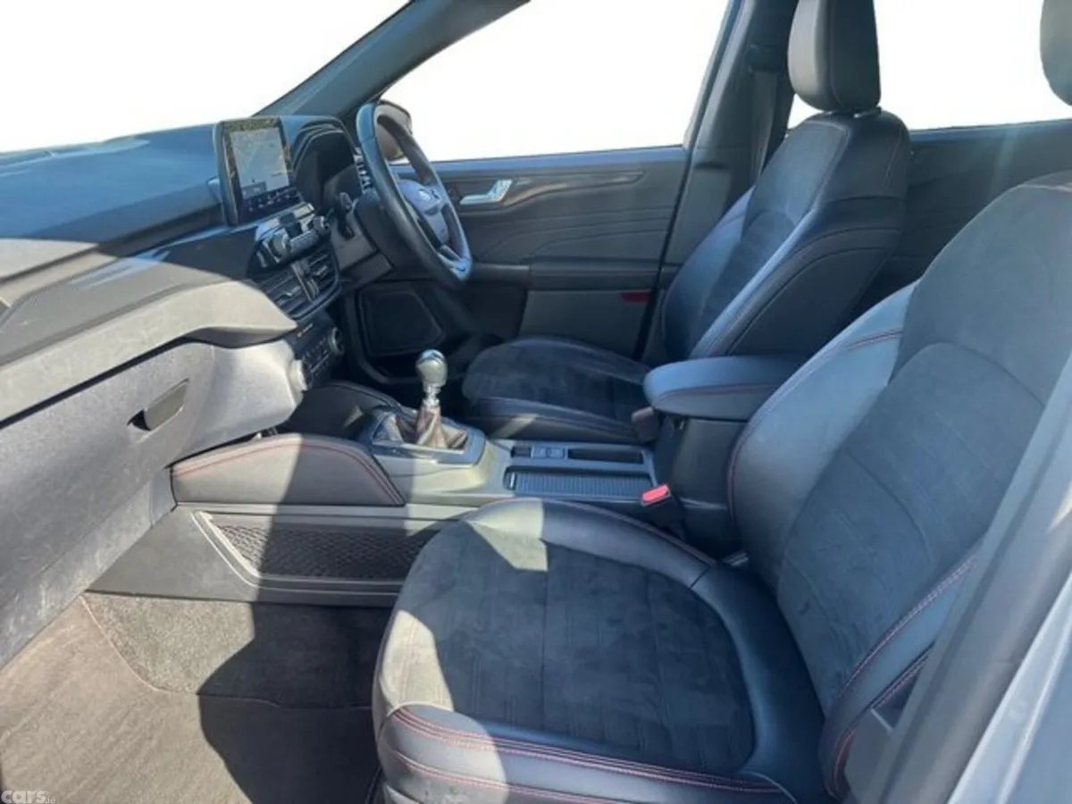 Ford Kuga Hatchback, Diesel, 2021, Silver
