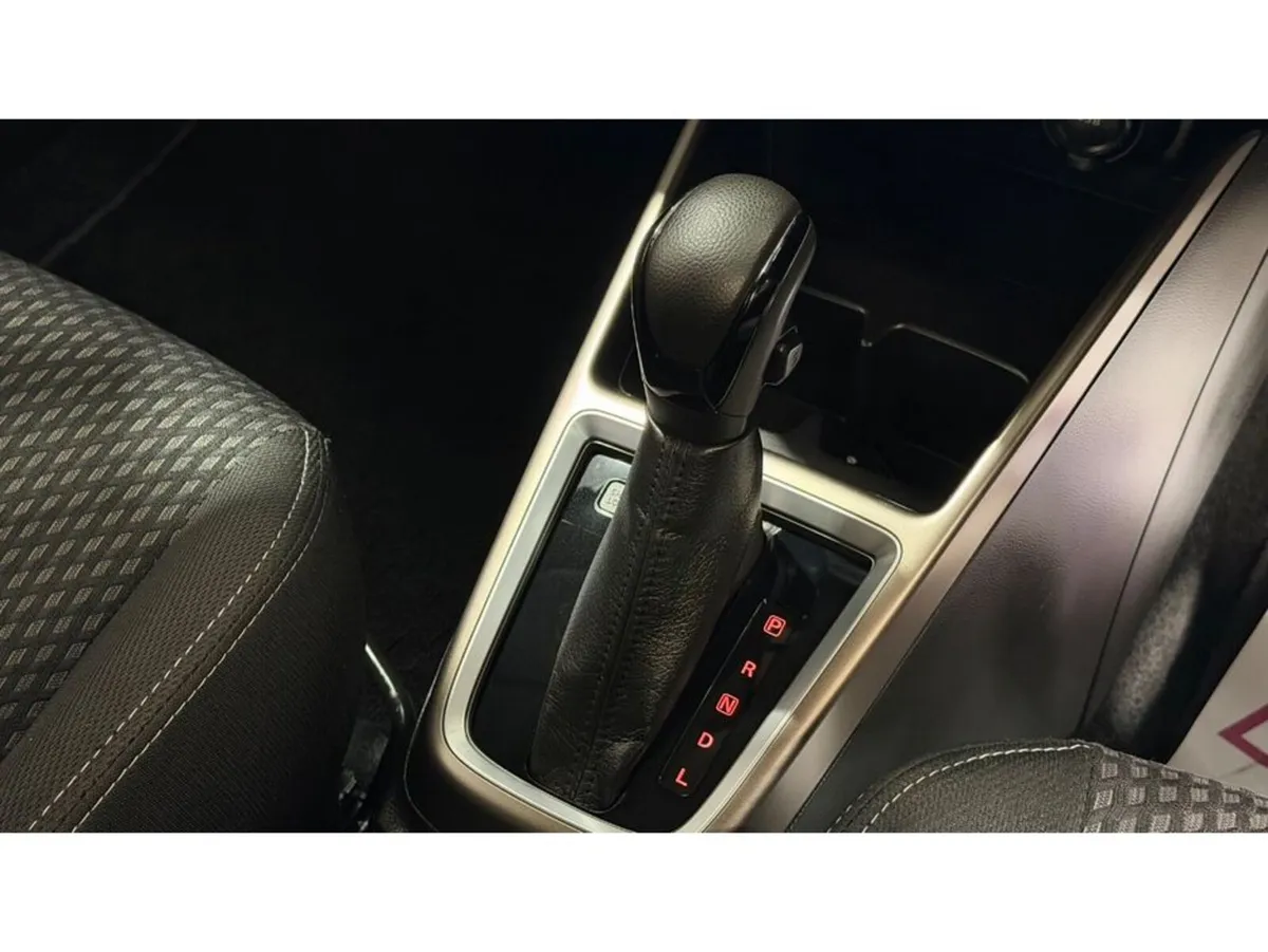 Suzuki Swift Hatchback, Petrol, 2019, Blue