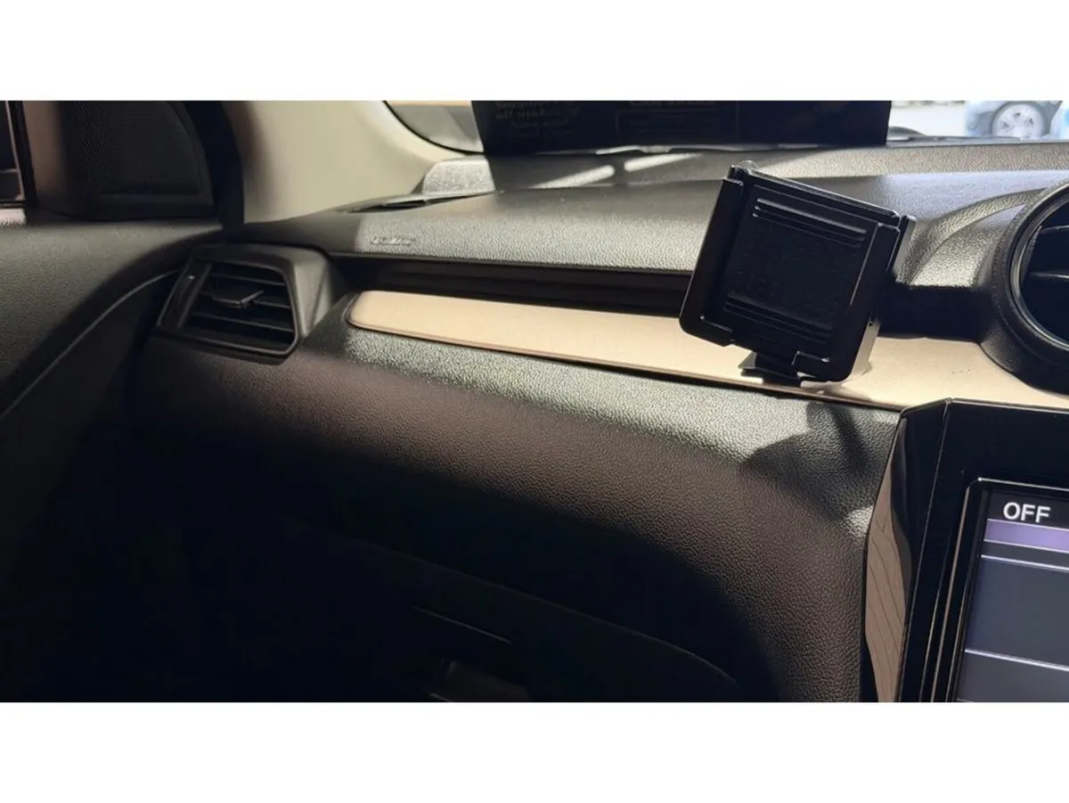Suzuki Swift Hatchback, Petrol, 2019, Blue