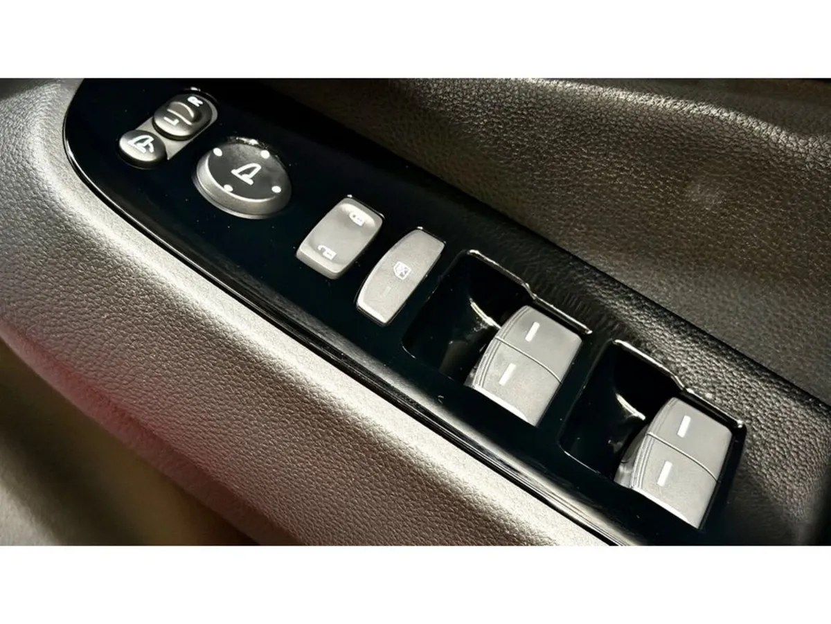 Honda Vezel SUV, Petrol Hybrid, 2022, Red