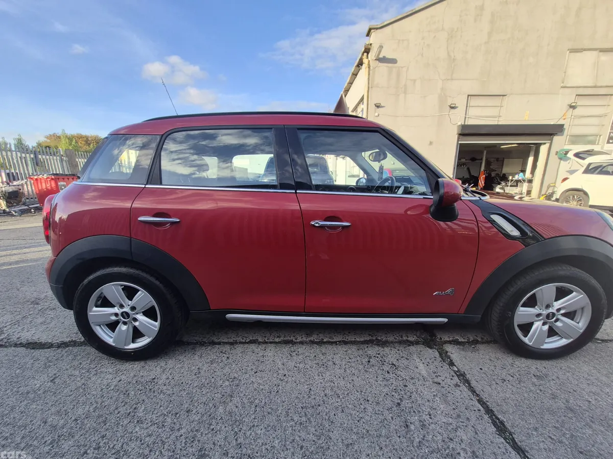 Mini Cooper Hatchback, Diesel, 2015, Red