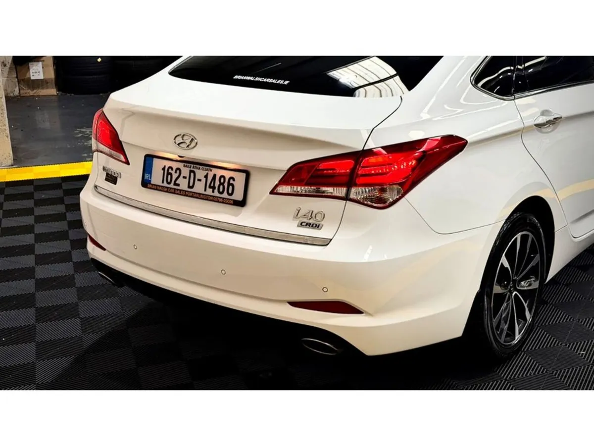 Hyundai i40 Saloon, Diesel, 2016, White