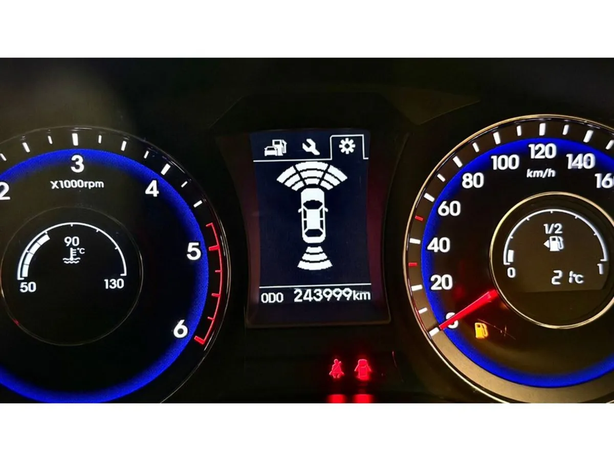 Hyundai i40 Saloon, Diesel, 2016, White