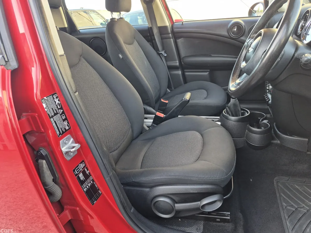 Mini Cooper Hatchback, Diesel, 2015, Red