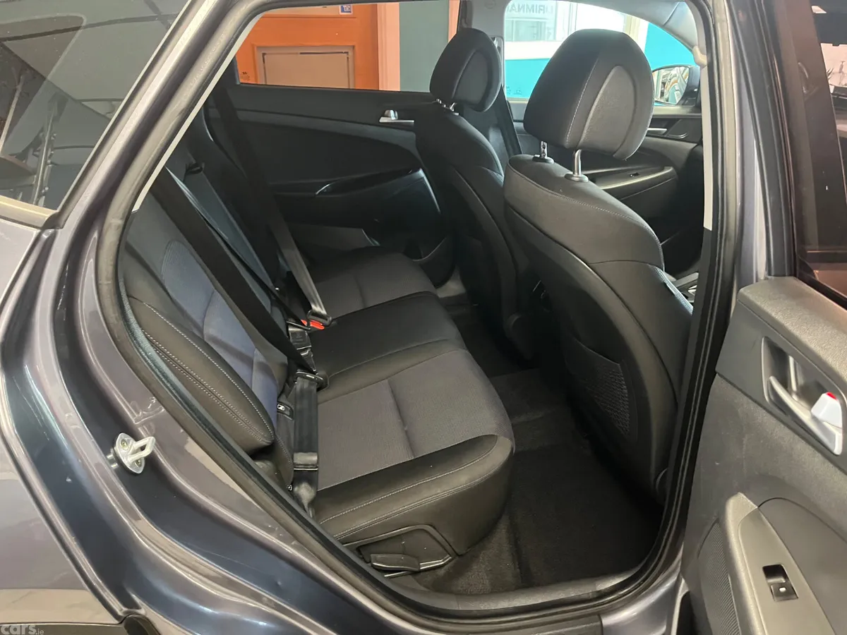 Hyundai Tucson SUV, Diesel, 2015, Grey