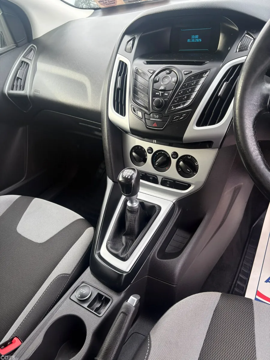 Ford Focus Hatchback, Diesel, 2014, Silver