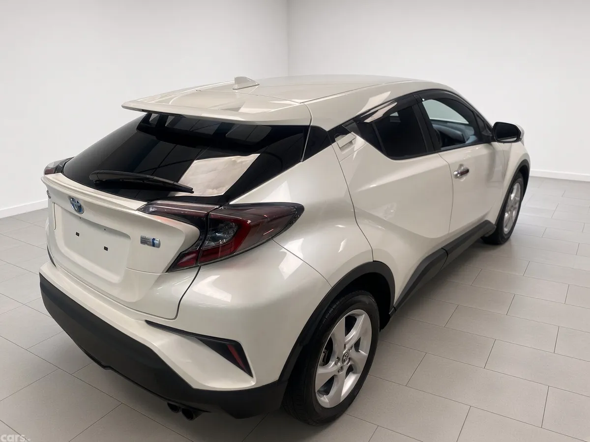 Toyota C-HR SUV, Petrol Hybrid, 2018, White