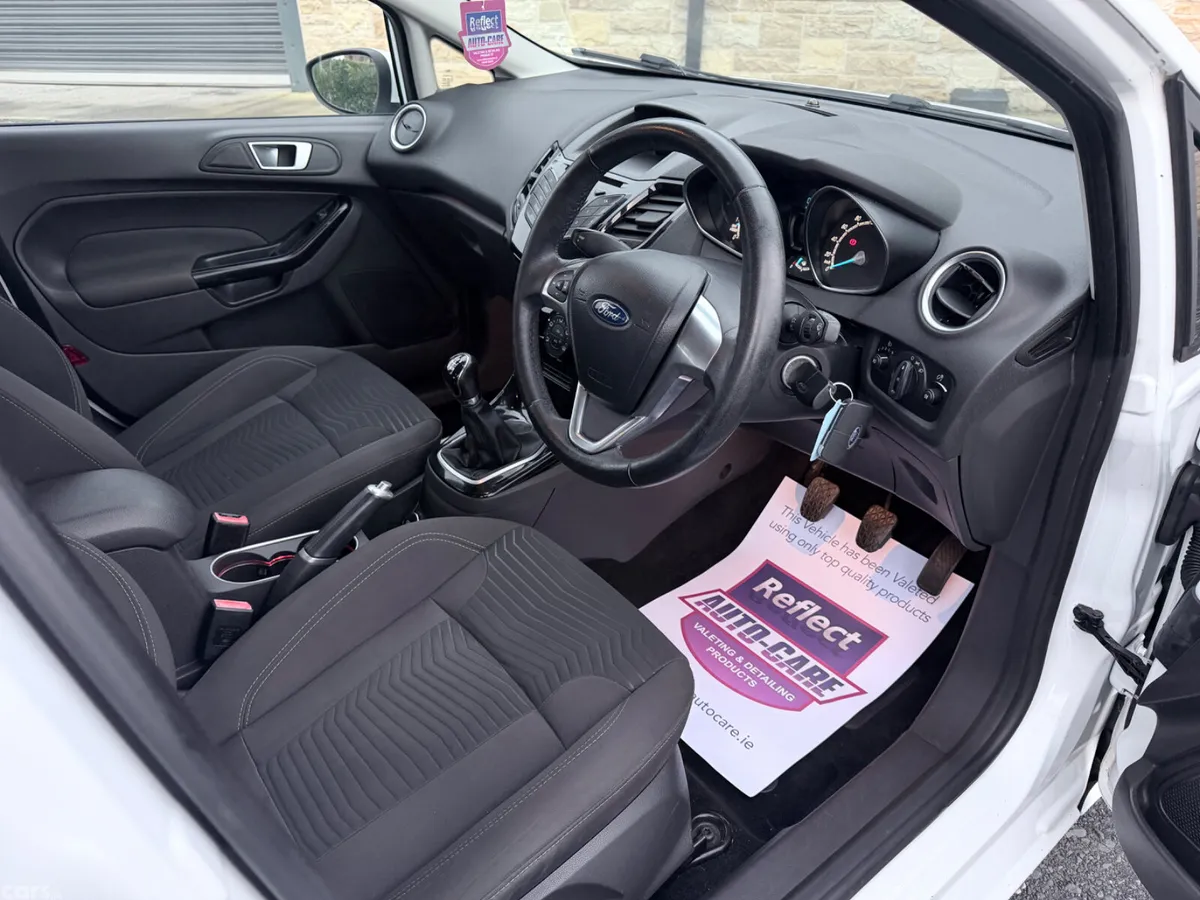 Ford Fiesta Hatchback, Petrol, 2015, White