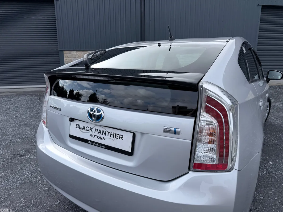 Toyota Prius Hatchback, Petrol Hybrid, 2015, Silver