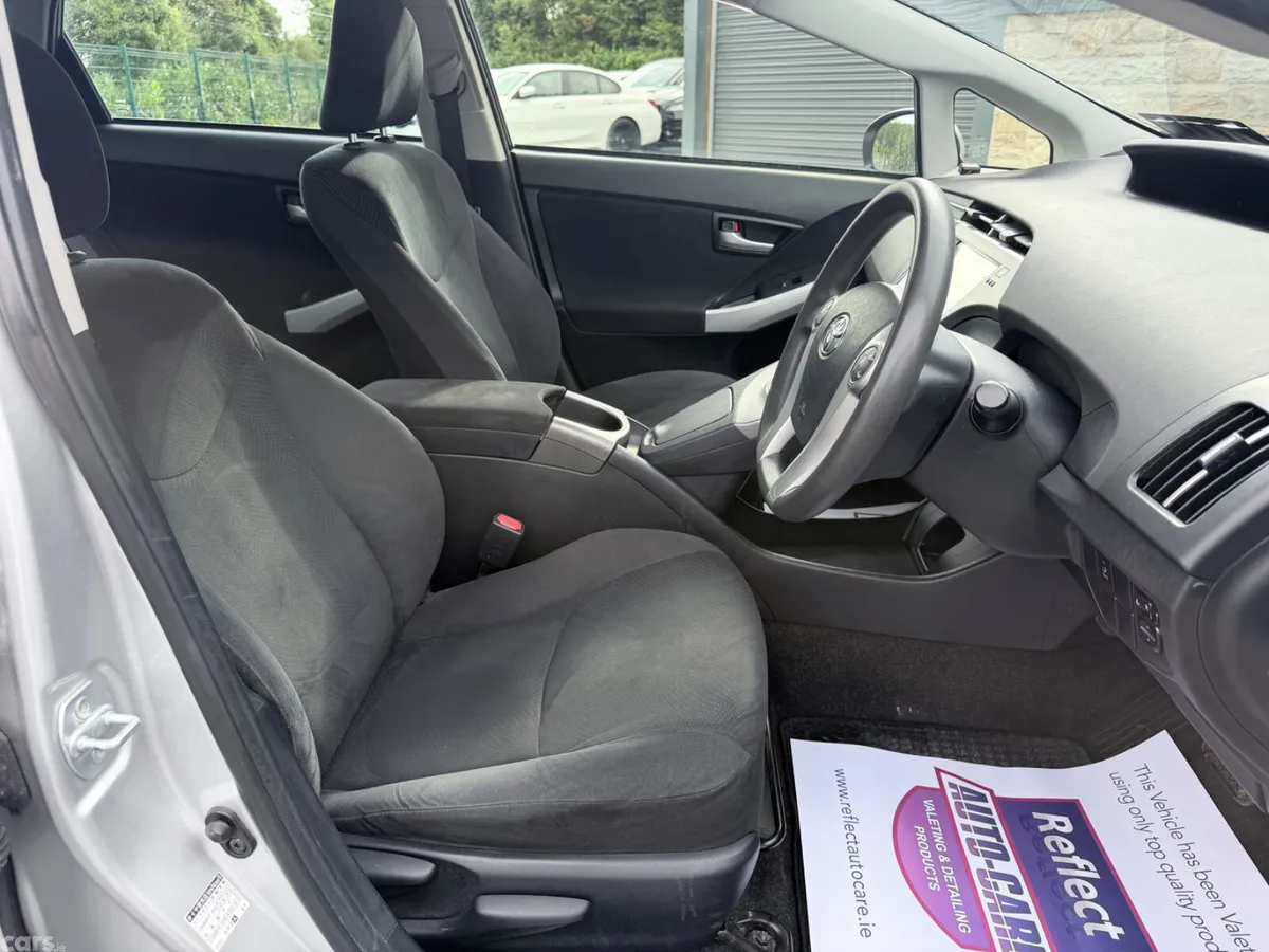 Toyota Prius Hatchback, Petrol Hybrid, 2015, Silver
