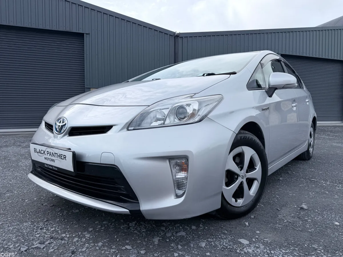 Toyota Prius Hatchback, Petrol Hybrid, 2015, Silver