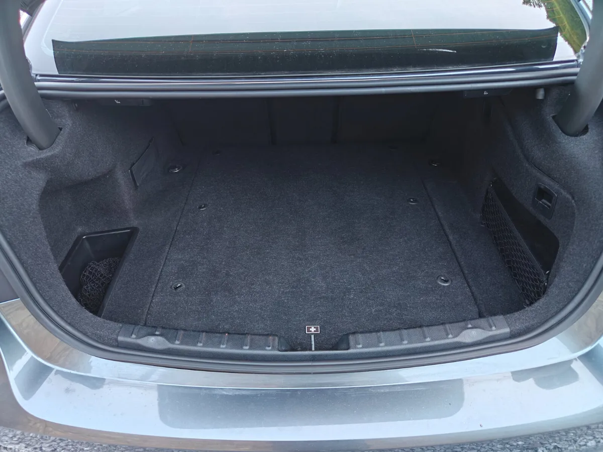 BMW 3-Series Saloon, Petrol Plug-in Hybrid, 2016, Grey