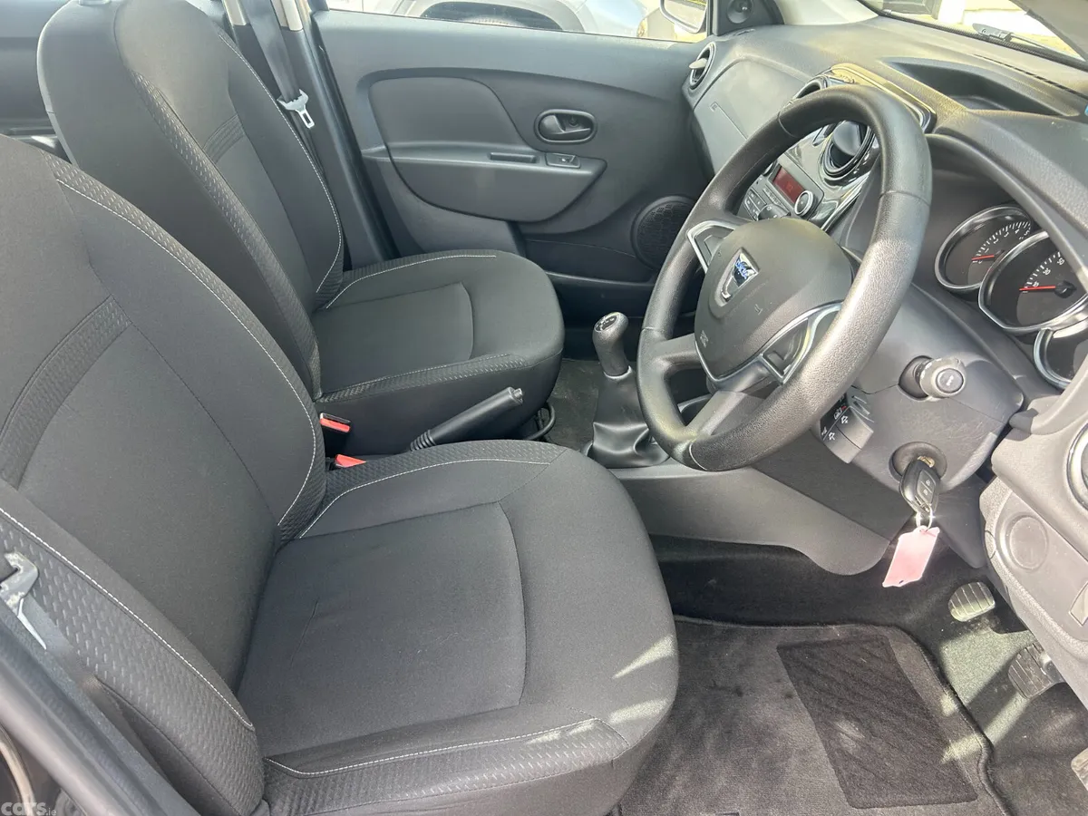 Dacia Sandero Hatchback, Petrol, 2018, Grey