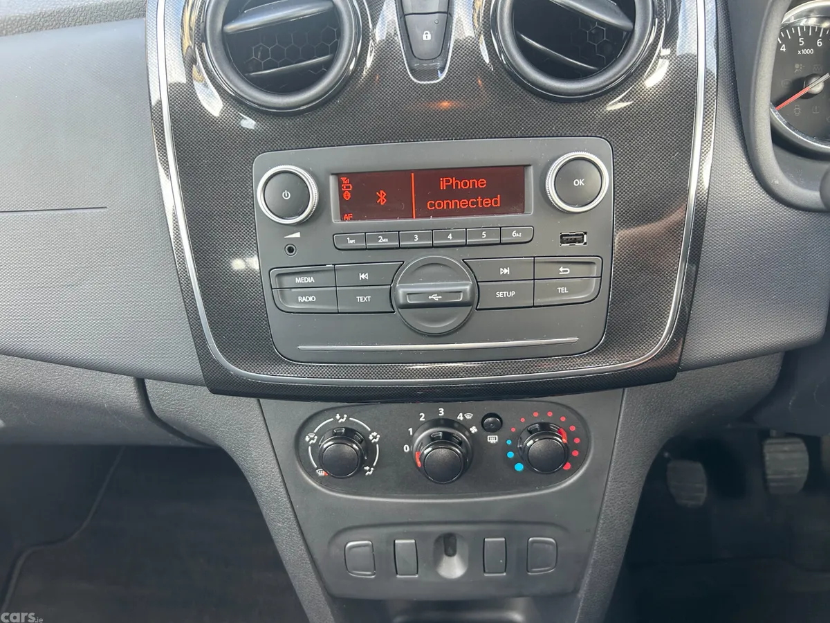 Dacia Sandero Hatchback, Petrol, 2018, Grey