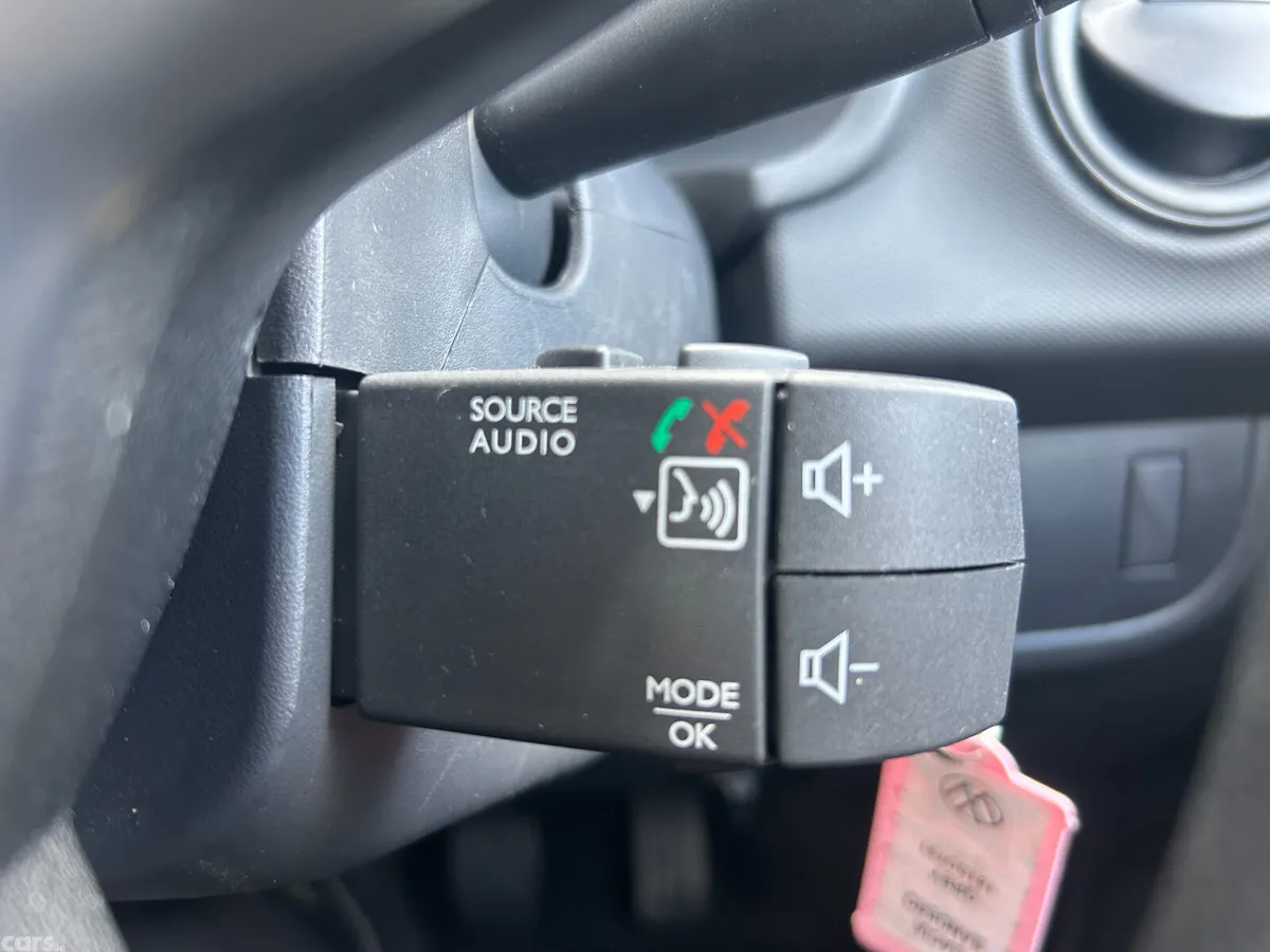 Dacia Sandero Hatchback, Petrol, 2018, Grey