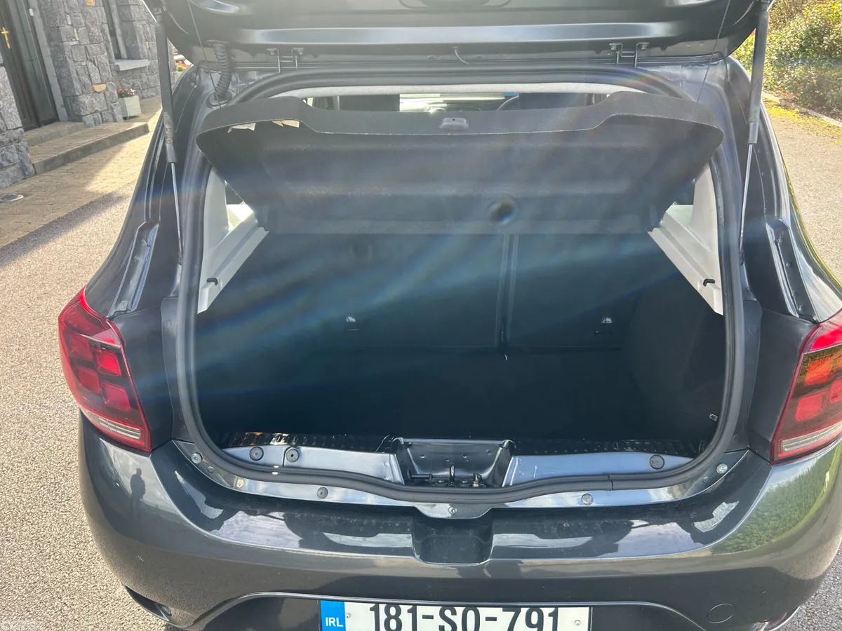 Dacia Sandero Hatchback, Petrol, 2018, Grey