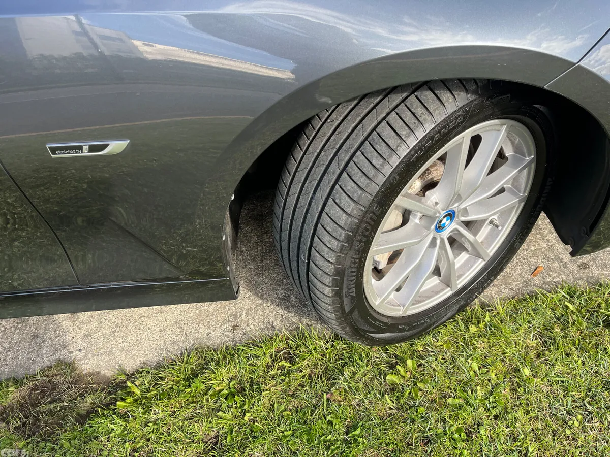 BMW 3-Series Saloon, Petrol Hybrid, 2022, Grey