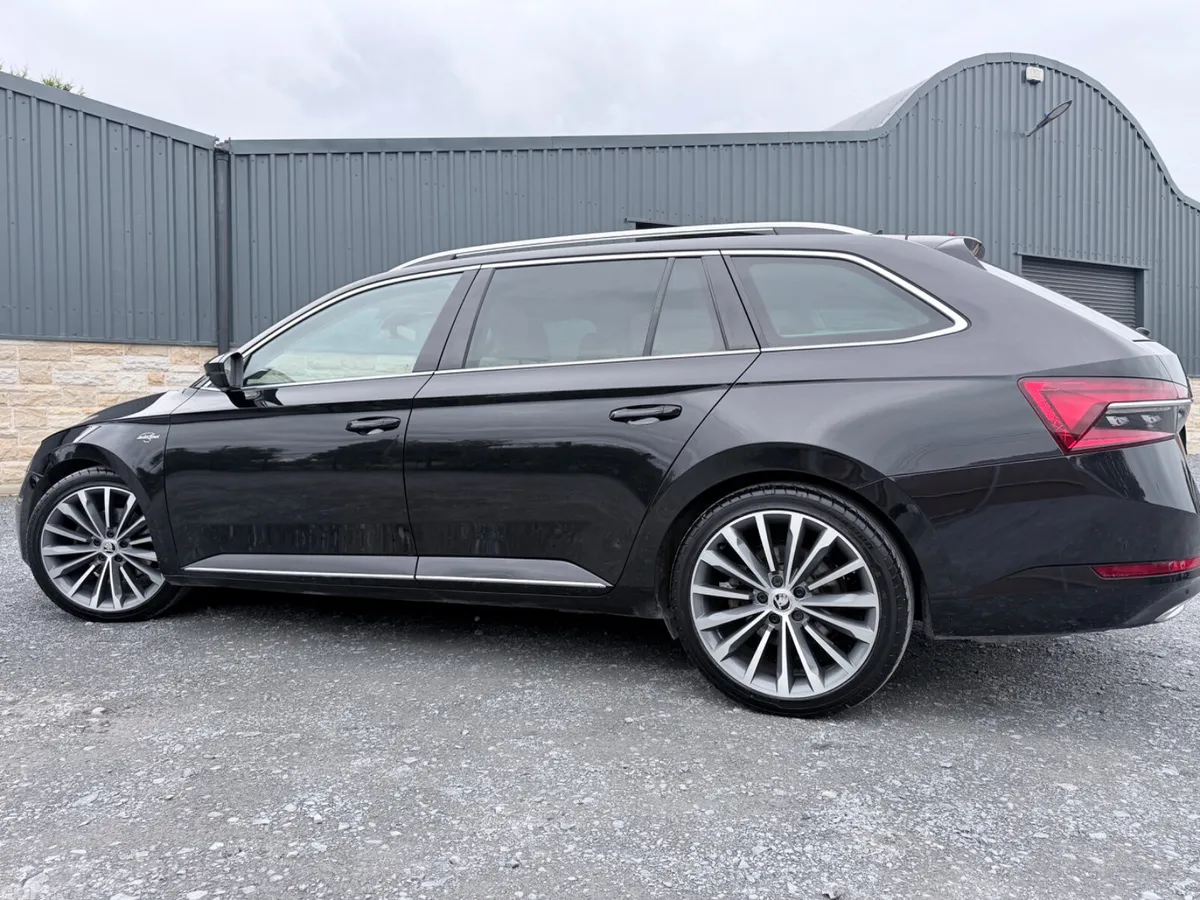 Skoda Superb Estate, Petrol, 2020, Black