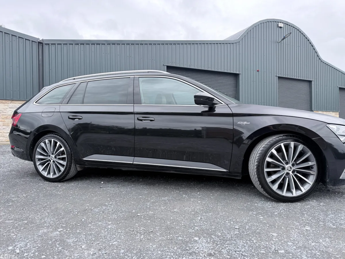 Skoda Superb Estate, Petrol, 2020, Black